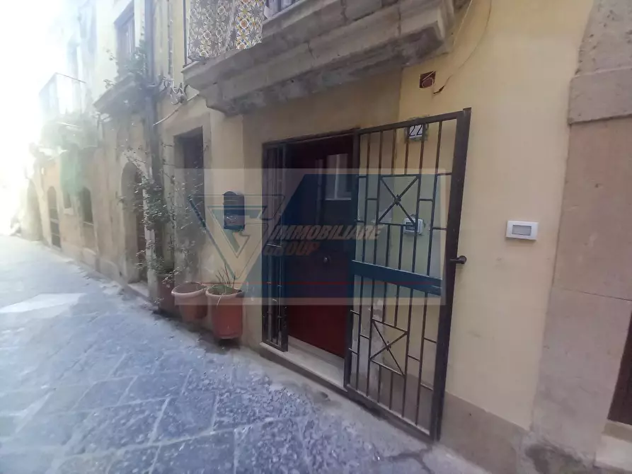 Immagine 4 di Casa trifamiliare in vendita  in via del crocifisso a Siracusa