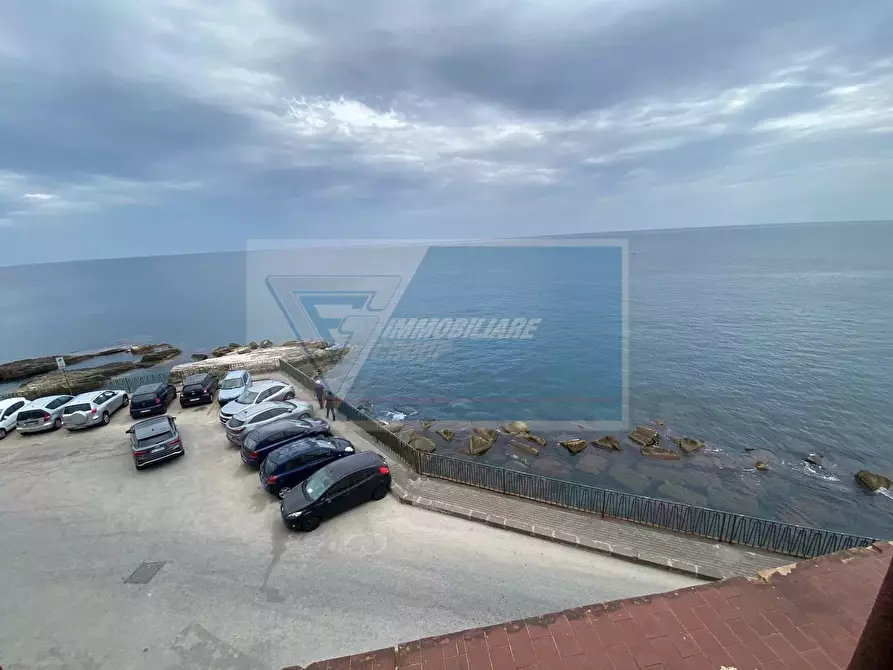 Immagine 9 di Casa trifamiliare in vendita  in piazza belvedere san giacomo a Siracusa