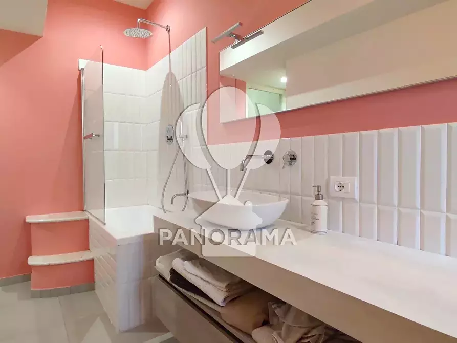 Immagine 10 di Casa trifamiliare in vendita  in Via Collegio, 16 a Alcamo