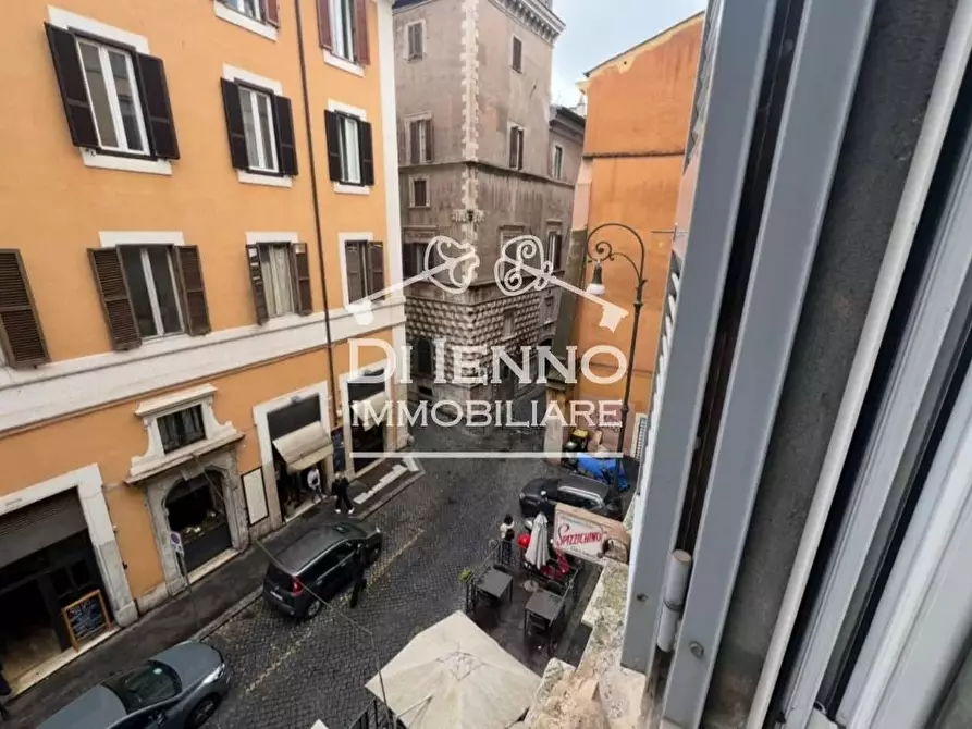 Immagine 17 di Casa trifamiliare in vendita  in Via Arenula a Roma
