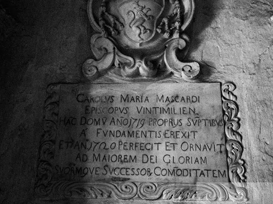 Immagine 12 di Terreno edificabile in vendita  a Ventimiglia