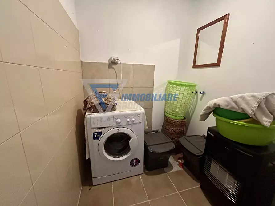 Immagine 15 di Casa trifamiliare in vendita  in via grimaldi a Buccheri