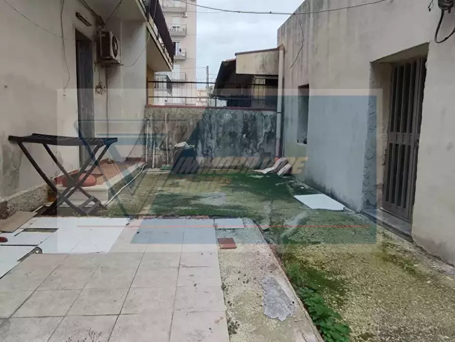 Immagine 15 di Casa trifamiliare in vendita  in Via Cassaro, 11 a Siracusa