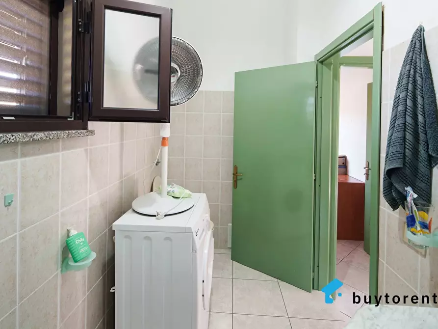 Immagine 15 di Casa trifamiliare in vendita  in Strada Comunale Magomadas - Turas a Birori