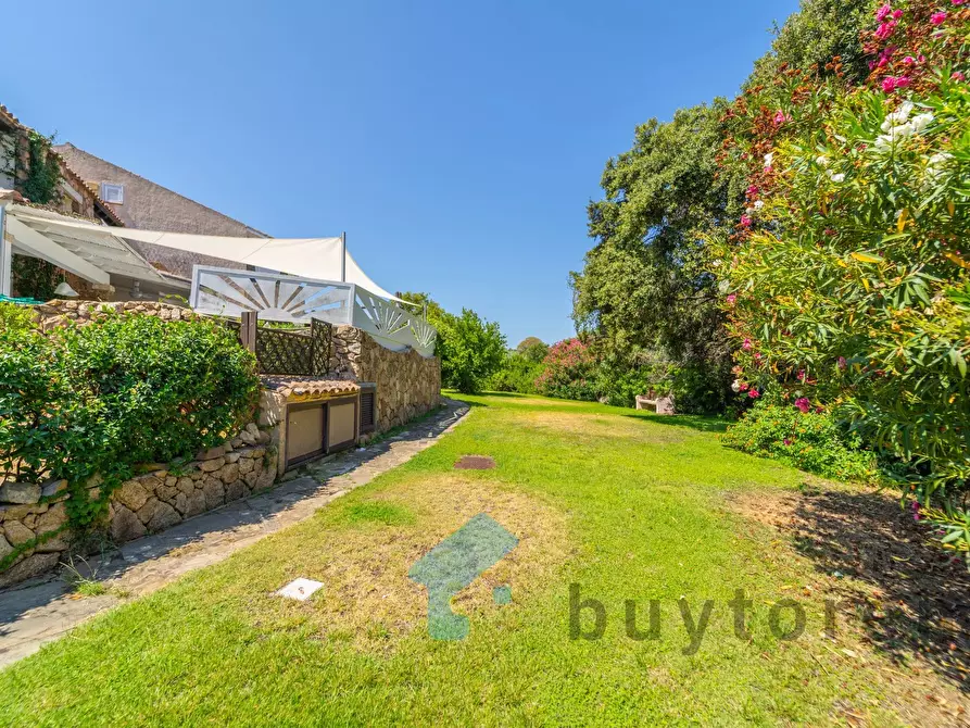 Immagine 26 di Casa trifamiliare in vendita  in Via Porto Rotondo, 16. a Olbia