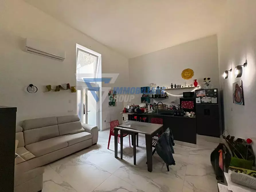 Immagine 1 di Casa trifamiliare in vendita  in Via Giuseppe Privitera a Siracusa