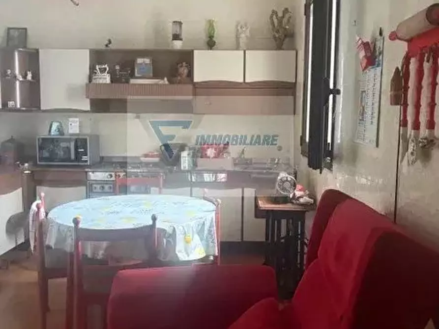 Immagine 2 di Casa trifamiliare in vendita  in Via Bainsizza a Siracusa