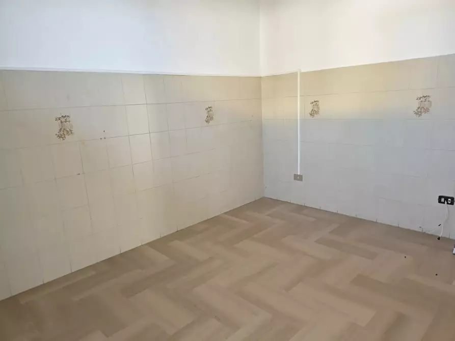 Immagine 9 di Casa trifamiliare in vendita  in Via Zizzo, 34 a Villafranca Tirrena