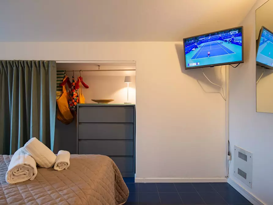 Immagine 16 di Casa trifamiliare in vendita  a Cattolica