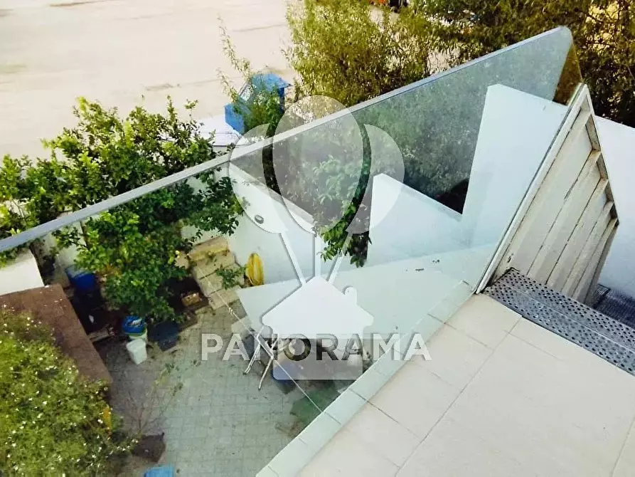 Immagine 2 di Casa trifamiliare in vendita  a Castelvetrano