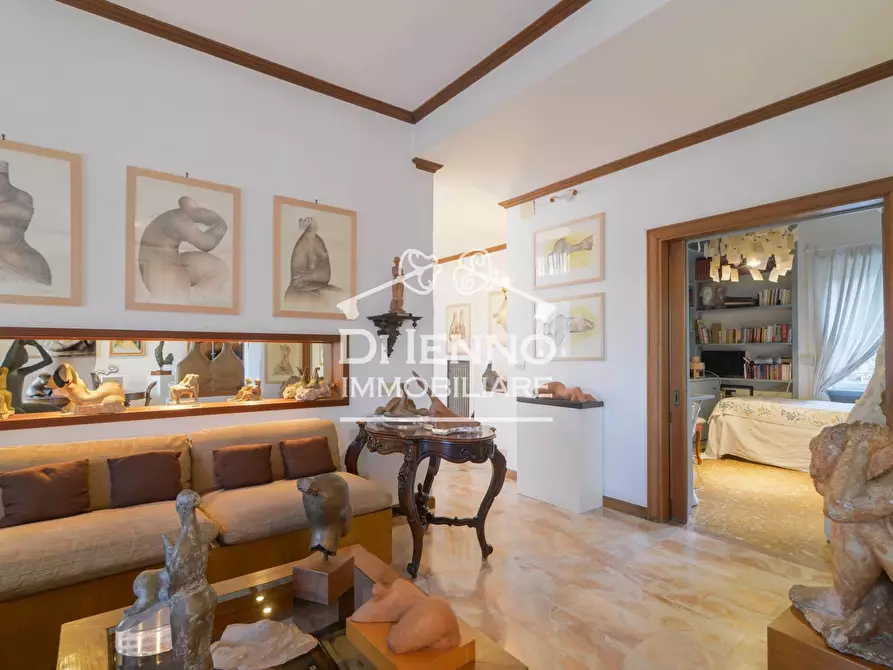 Immagine 3 di Casa trifamiliare in vendita  a Roma