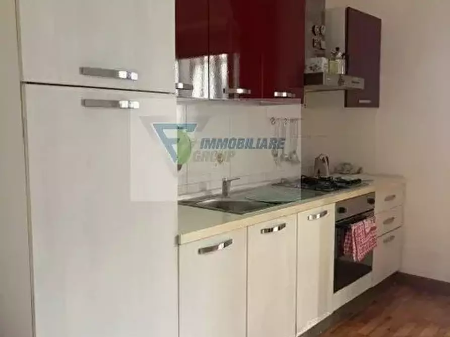 Immagine 3 di Casa trifamiliare in vendita  in Viale Zecchino a Siracusa