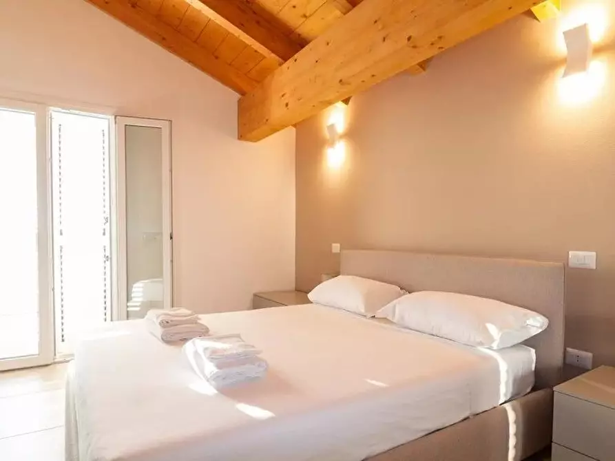 Immagine 7 di Casa trifamiliare in vendita  in Via degli Artigiani, 16 a Oristano