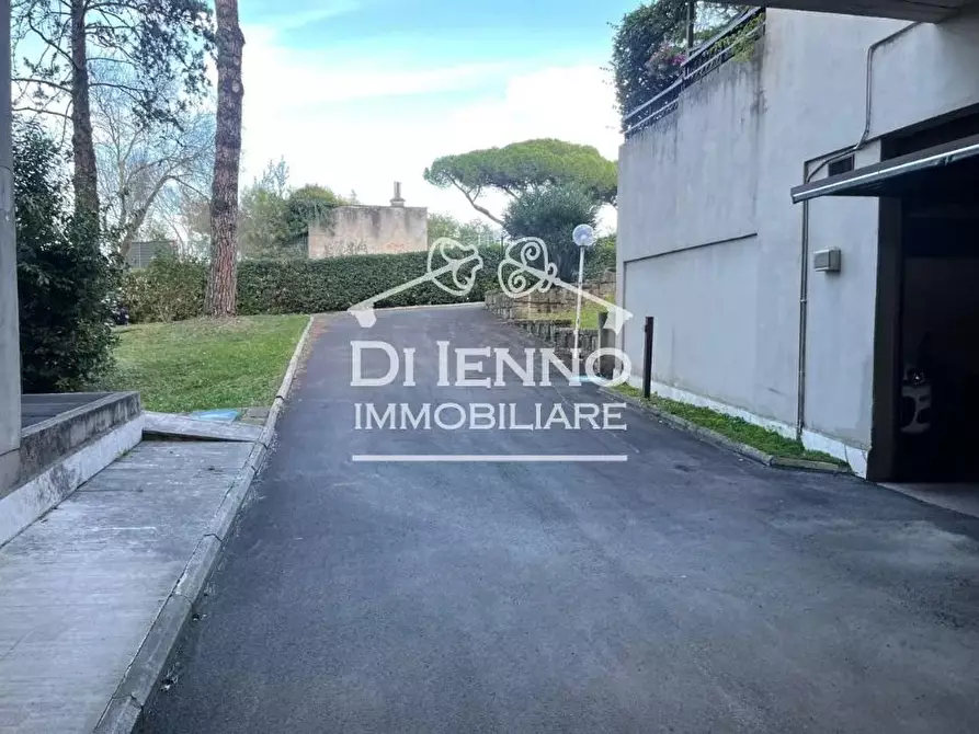 Immagine 13 di Casa trifamiliare in vendita  in Via Valbondione a Roma