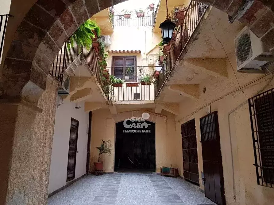 Immagine 9 di Casa trifamiliare in affitto  a Marsala