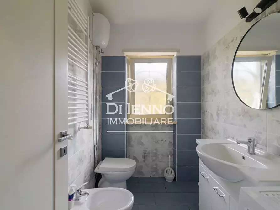 Immagine 18 di Casa trifamiliare in vendita  in Via Riserva del Bagno, 10 a Roma