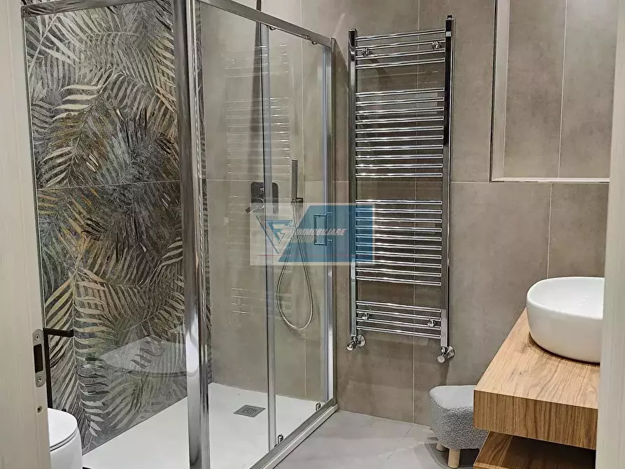 Immagine 9 di Casa trifamiliare in vendita  in Via Pietro Nenni a Pachino