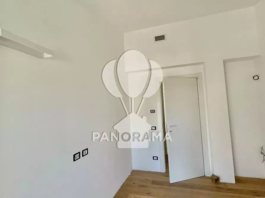 Immagine 20 di Casa trifamiliare in vendita  in via pertini a Alcamo