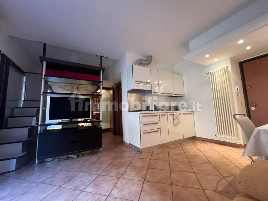 Immagine 2 di Casa trifamiliare in affitto  in Via Paolo Lomazzo, 10 a Milano