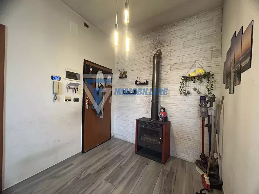 Immagine 3 di Casa trifamiliare in vendita  in VIA ISONZO a Siracusa