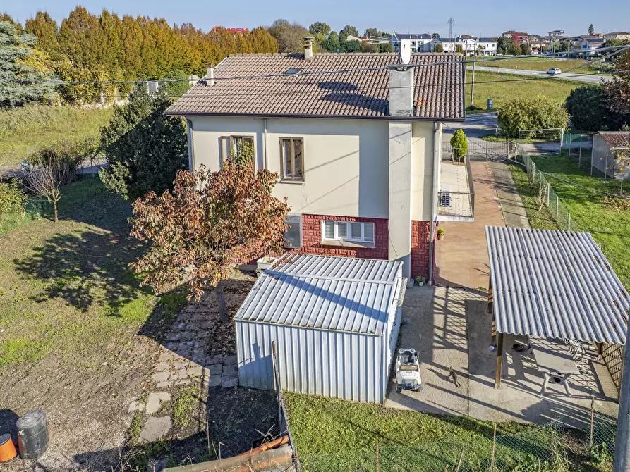 Immagine 3 di Terreno edificabile in vendita  a Bovolenta