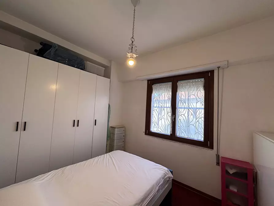 Immagine 8 di Casa trifamiliare in vendita  in Via Stella Maris a Alessandria