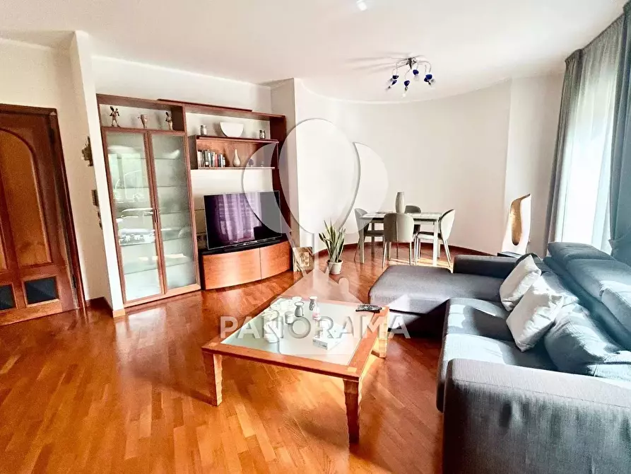 Immagine 16 di Casa trifamiliare in vendita  in Via Colombo a Partinico