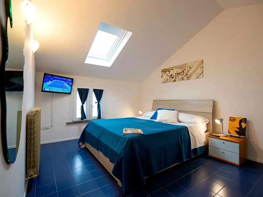 Immagine 8 di Casa trifamiliare in vendita  a Cattolica