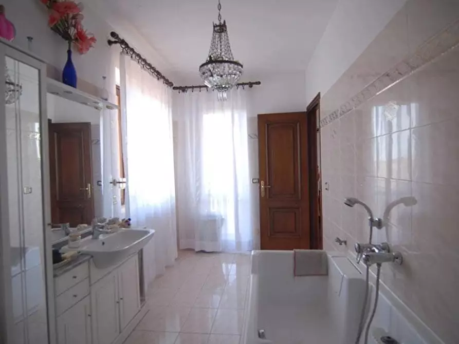 Immagine 12 di Terreno edificabile in vendita  a Dogliani