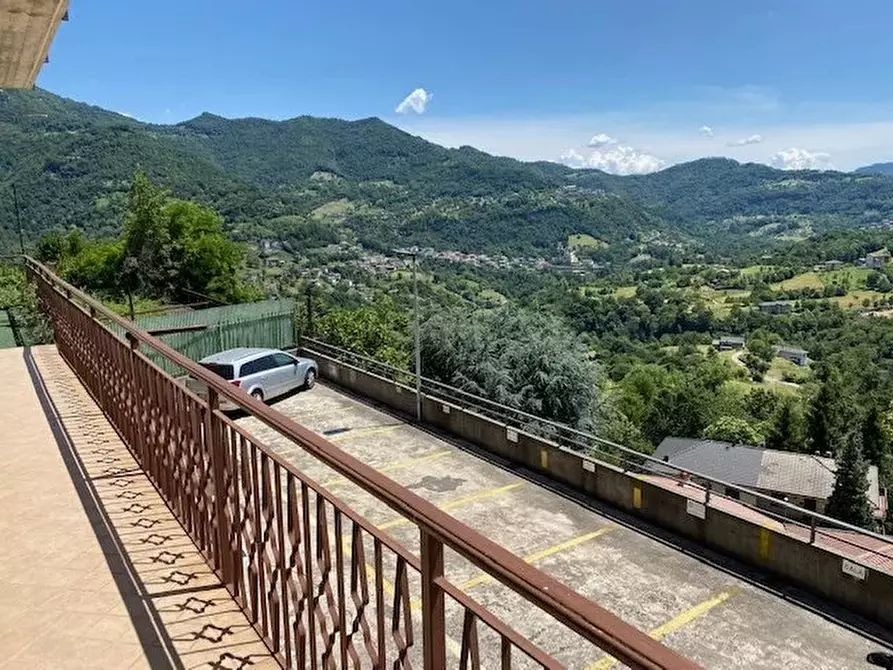 Immagine 13 di Casa trifamiliare in vendita  in Via Quarenghi a Brumano