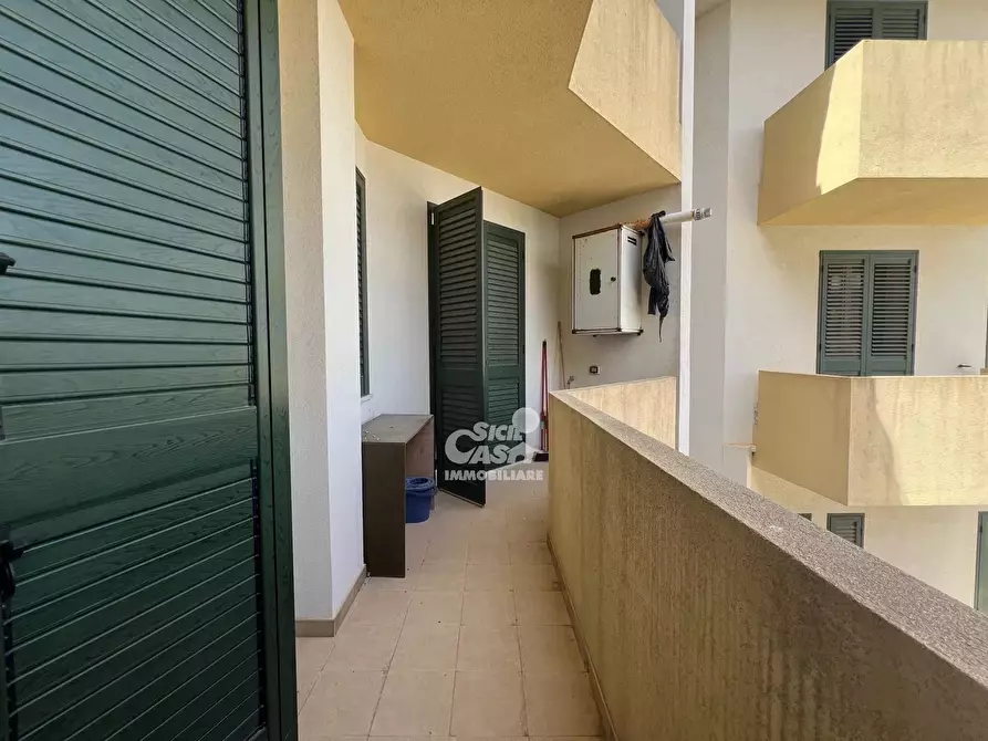 Immagine 2 di Casa trifamiliare in vendita  a Marsala