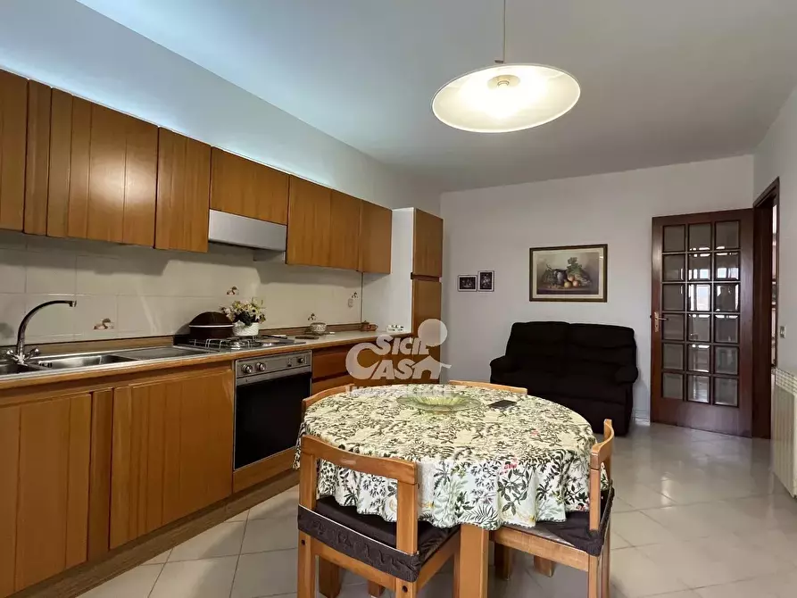 Immagine 9 di Casa trifamiliare in vendita  a Marsala