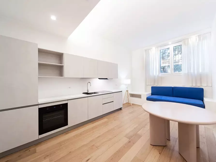 Immagine 1 di Casa trifamiliare in affitto  in Viale Coni Zugna, 6 a Milano