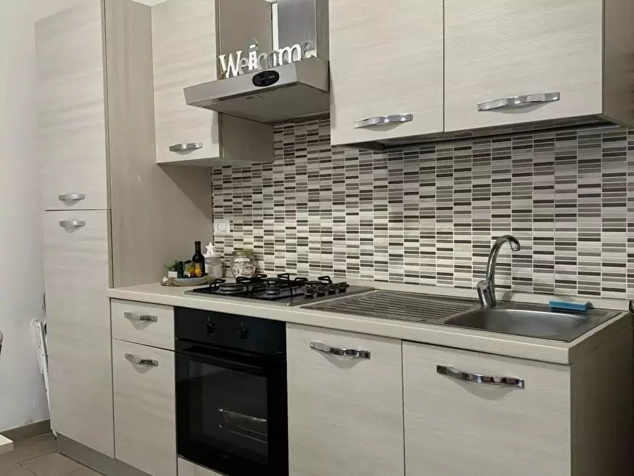 Immagine 4 di Casa trifamiliare in vendita  a Nettuno