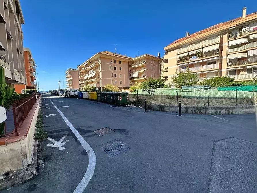 Immagine 4 di Appartamento in vendita  in via asse a Ventimiglia