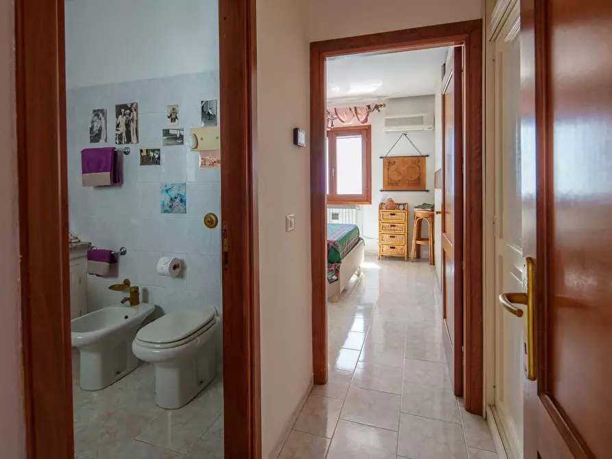 Immagine 10 di Casa trifamiliare in vendita  in Via Brancaleoni Delfina a Arzachena