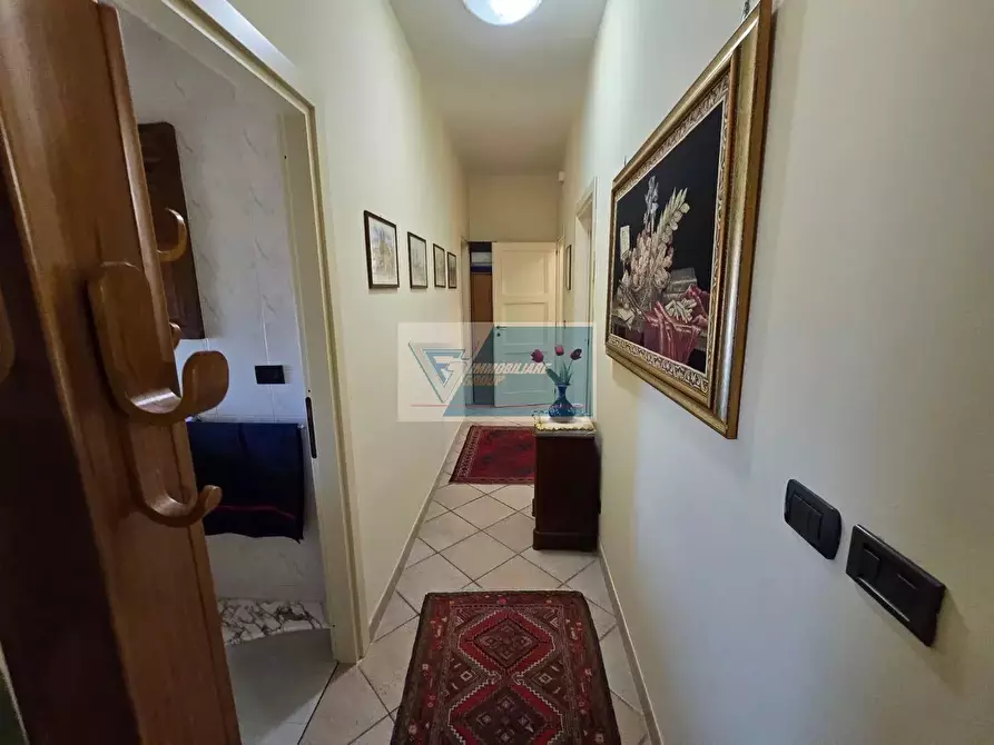 Immagine 19 di Casa trifamiliare in vendita  a Buccheri