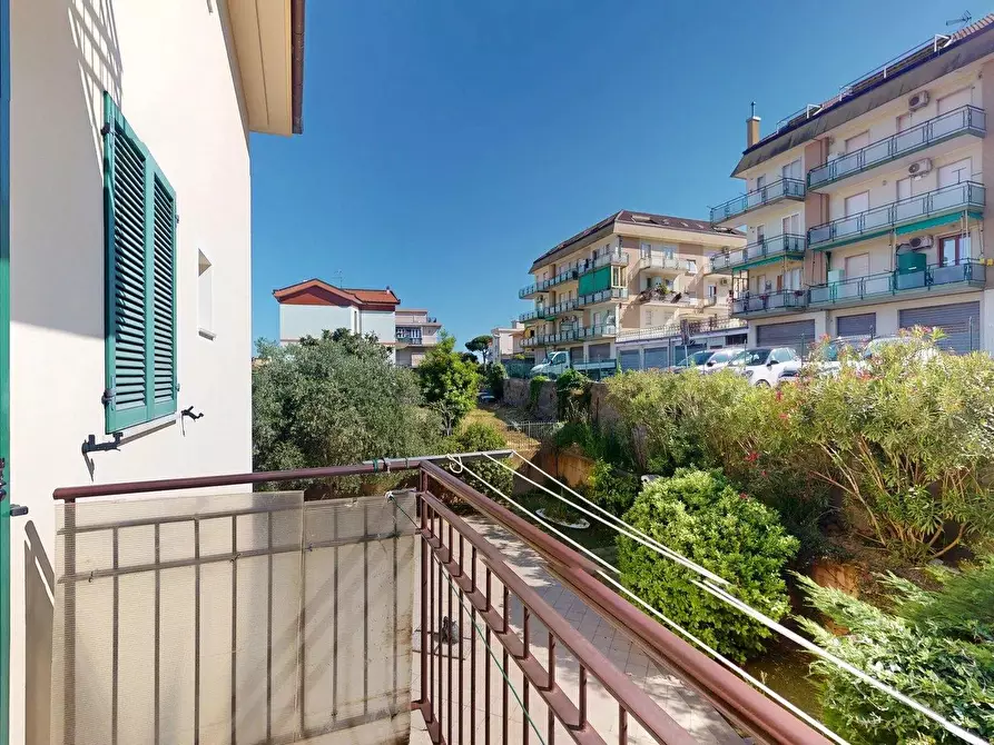 Immagine 21 di Casa trifamiliare in vendita  in Via Madonna degli Angeli 2A a Borghetto Santo Spirito