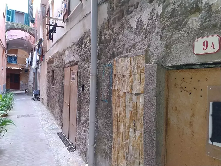 Immagine 1 di Villa in vendita  in Vico Fossi 9 a Ventimiglia