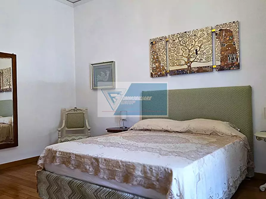 Immagine 5 di Casa trifamiliare in vendita  in Piazza Sgroi a Noto