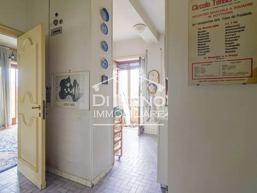 Immagine 8 di Casa trifamiliare in vendita  a Roma