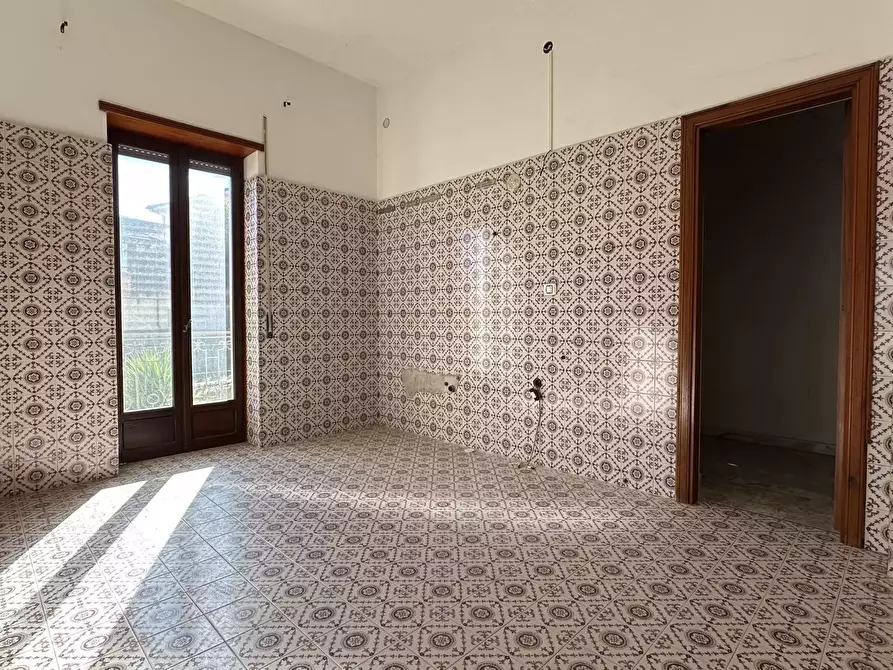 Immagine 13 di Casa trifamiliare in vendita  in Viale della Repubblica, 34 a Altomonte