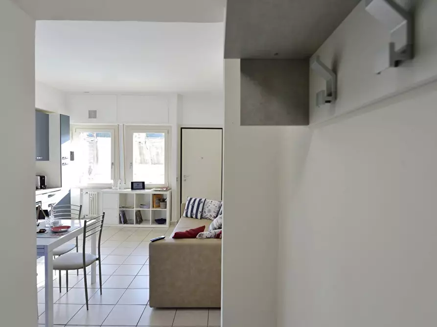 Immagine 7 di Casa trifamiliare in vendita  a Cattolica