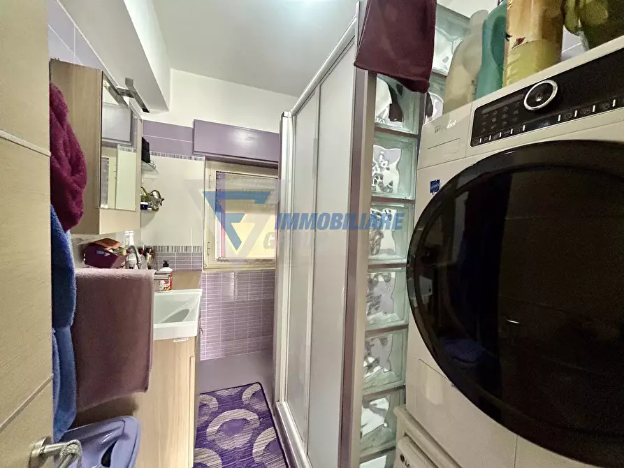 Immagine 11 di Casa trifamiliare in vendita  in Via Vincenzo Boscarino a Siracusa