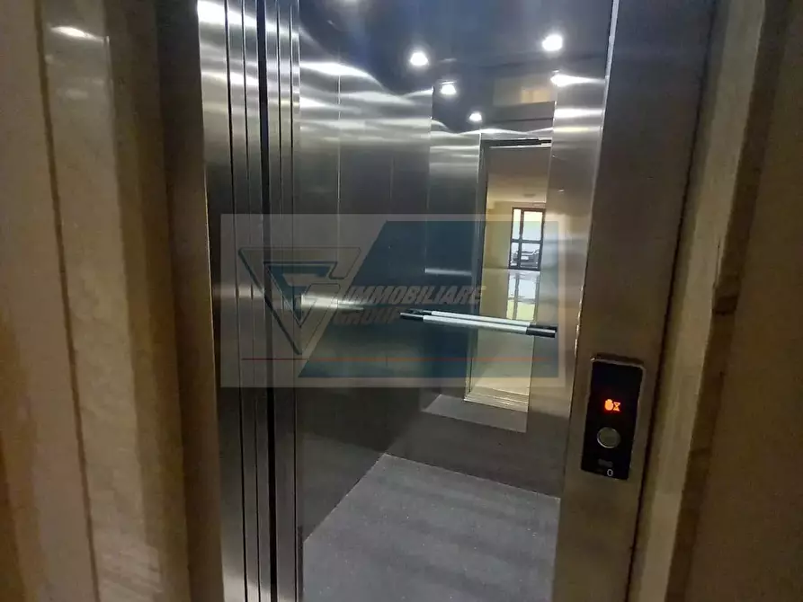 Immagine 4 di Casa trifamiliare in vendita  in Via Grotta Santa a Siracusa