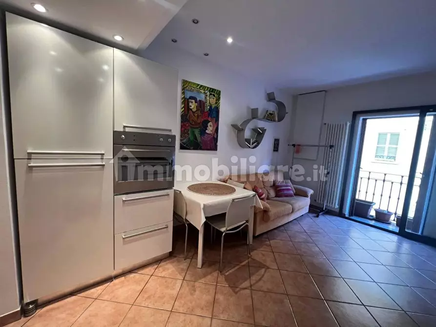 Immagine 8 di Casa trifamiliare in affitto  in Via Paolo Lomazzo, 10 a Milano
