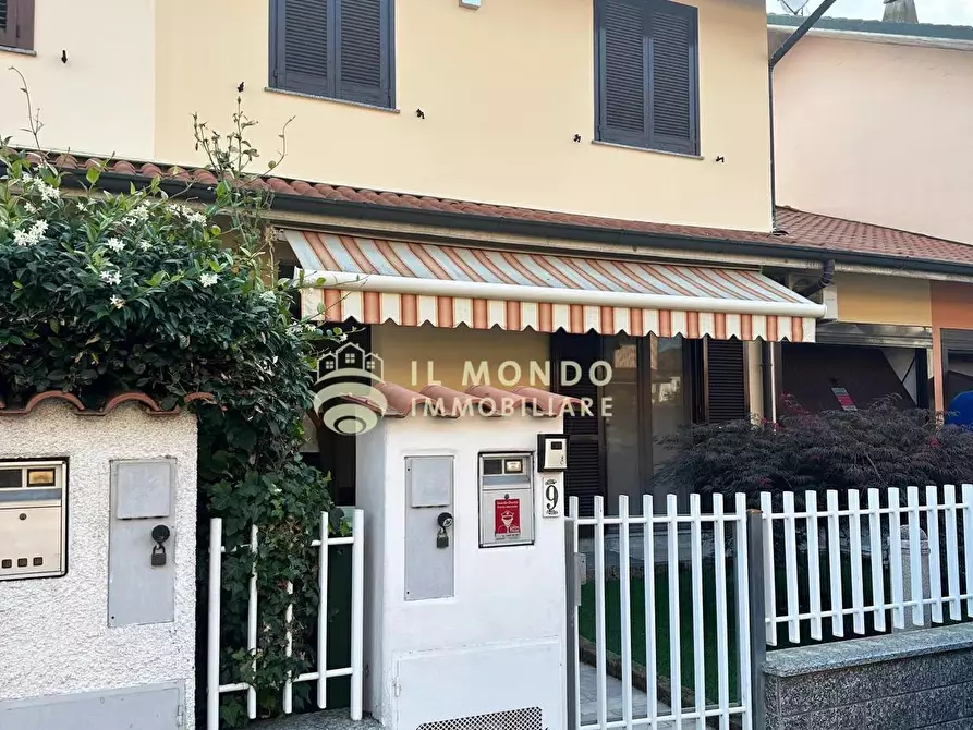 Immagine 1 di Terreno edificabile in vendita  in Via Aldo Moro, 9. a Cerro Al Lambro