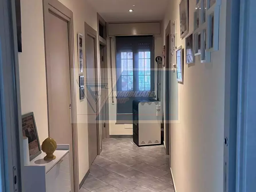 Immagine 5 di Casa trifamiliare in vendita  in Via Daniele Monteleoni a Siracusa