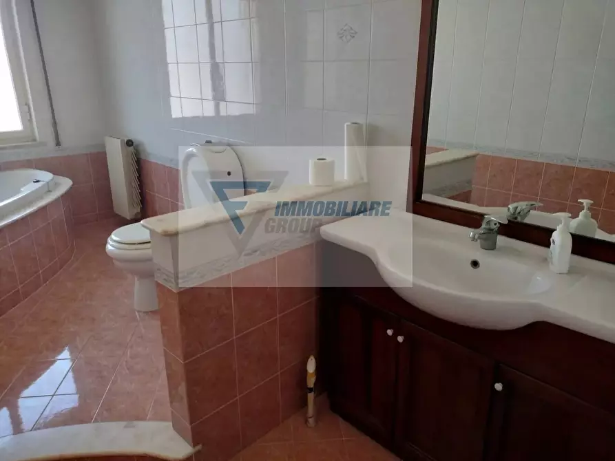 Immagine 17 di Casa trifamiliare in vendita  in Via Svezia a Siracusa