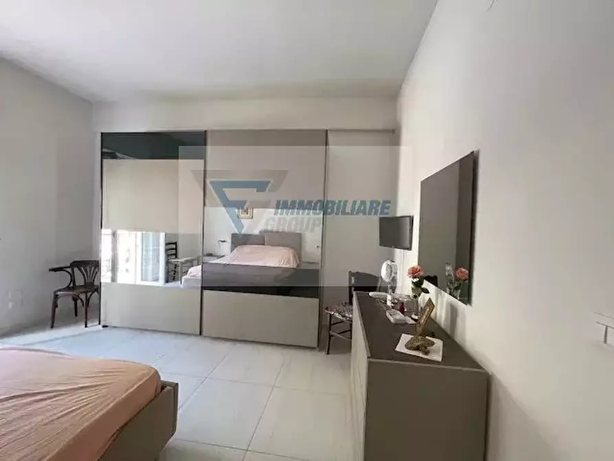 Immagine 17 di Casa trifamiliare in vendita  in Viale Zecchino a Siracusa